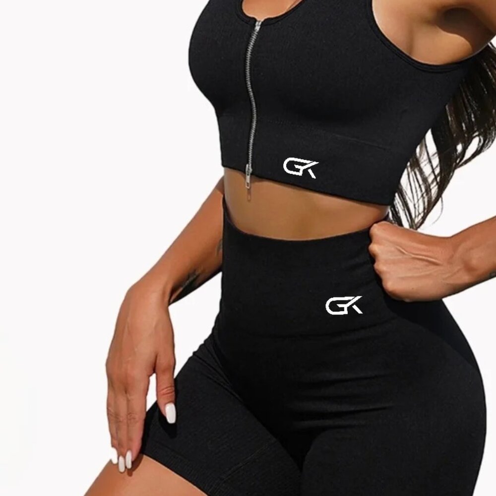 GYMANIAK Stylish Yoga/Workout Set in Black Medium